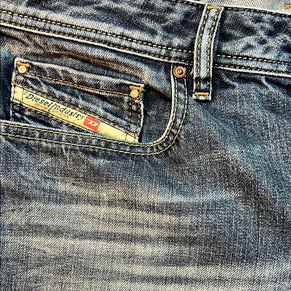 Diesel Zathan Stylish vintage Blue Denim Jeans - Picture 2 of 10